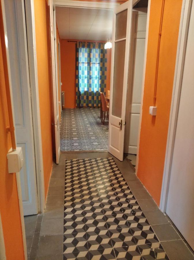 Pis Centric Apartment Manresa Luaran gambar